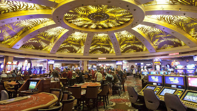 co-delat-v-casinu-kdyz-nehrajete